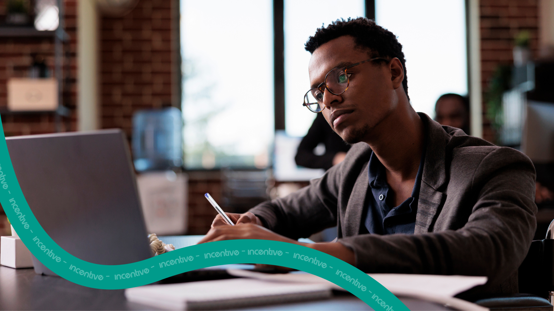 Engajamento de colaboradores em queda? Veja como programas de incentivo reverteram esse cenário em empresas reais